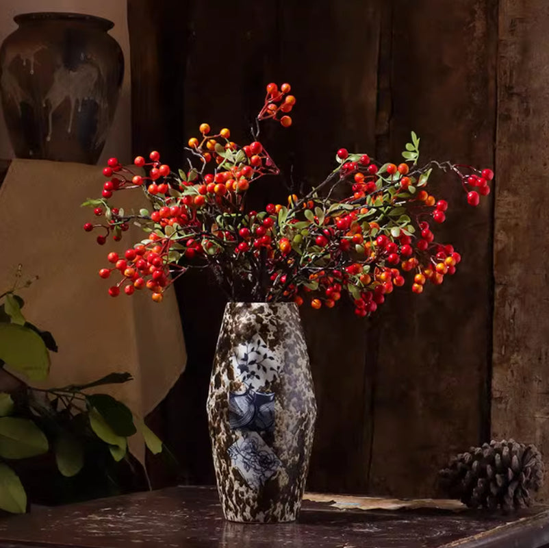 Elevate Your Space with Our Elegant Simple Ceramic Vase - Perfect for Water Nourishing