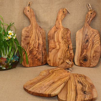 Elevate Your Kitchen with Our Irregular Solid Wood Cutting Board